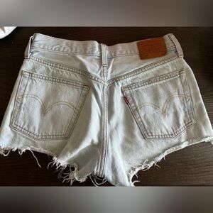 Levi’s / Woman’s Jean Shorts